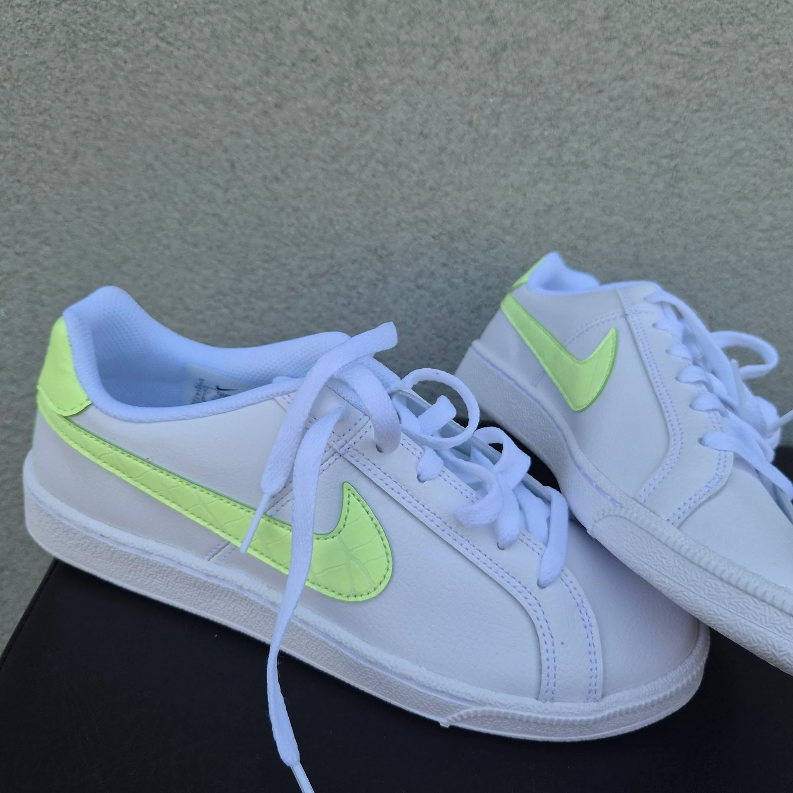 Nike sneakers – photo 2